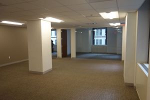90 Broad St. Office Space - Bullpen