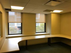 27 Broadway Office Space - Office Room with Built-in Desk