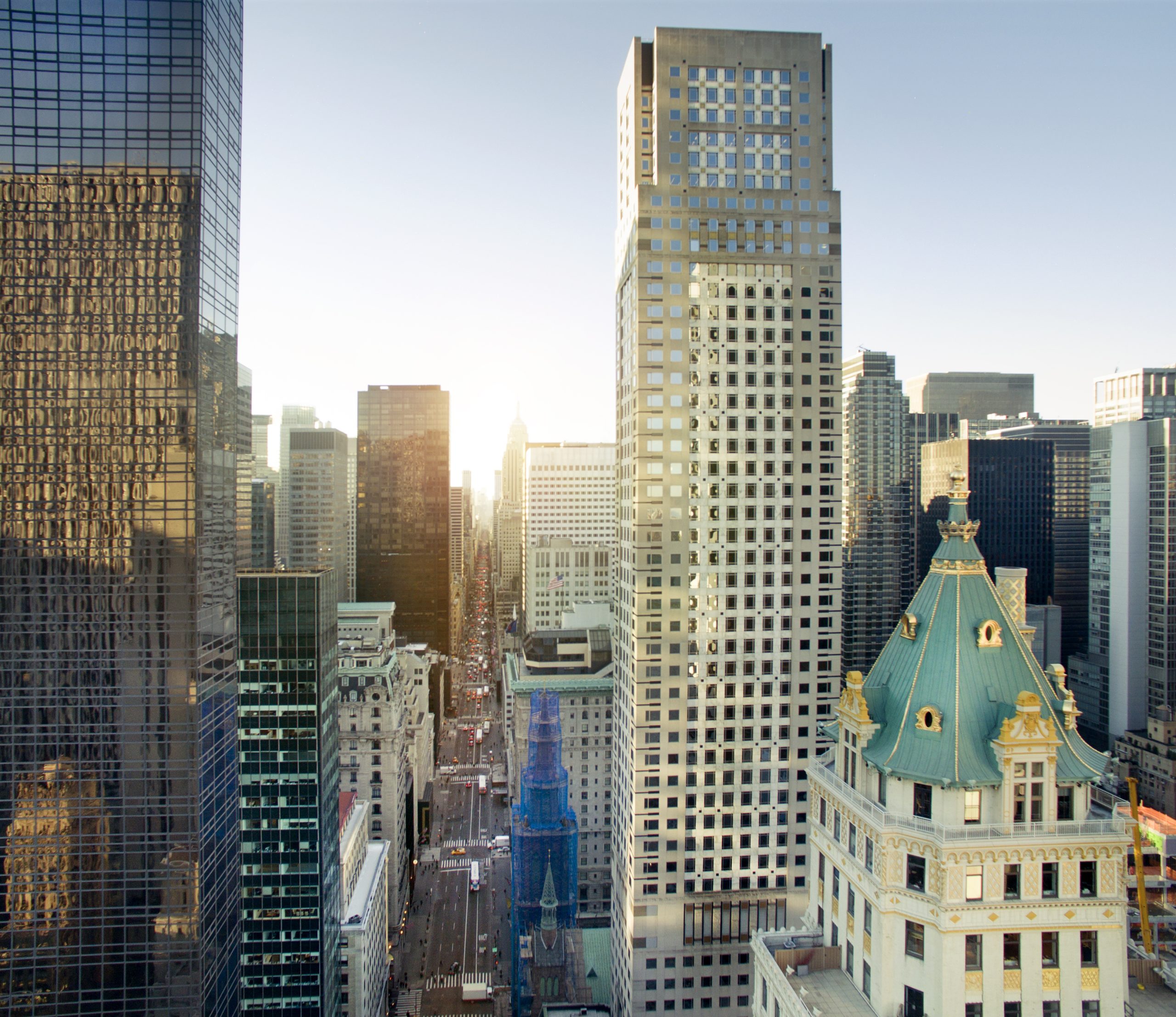 Aerial view of Fifth Avenue, New York City, where Knotel has leased office space