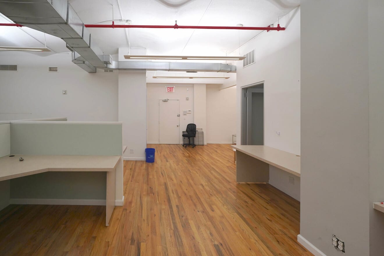 21st Street, Fifth Avenue Office Space - Entrance