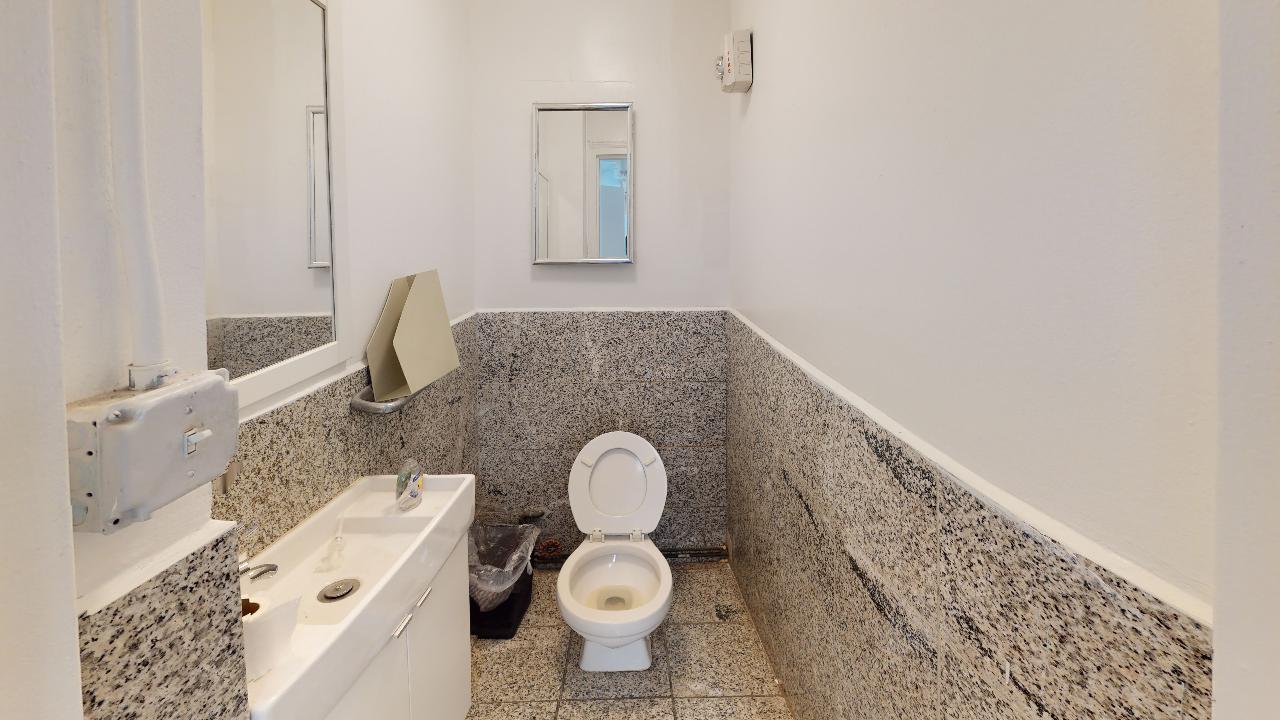 247 West 35th Street, 14th Floor Office Space - Washroom