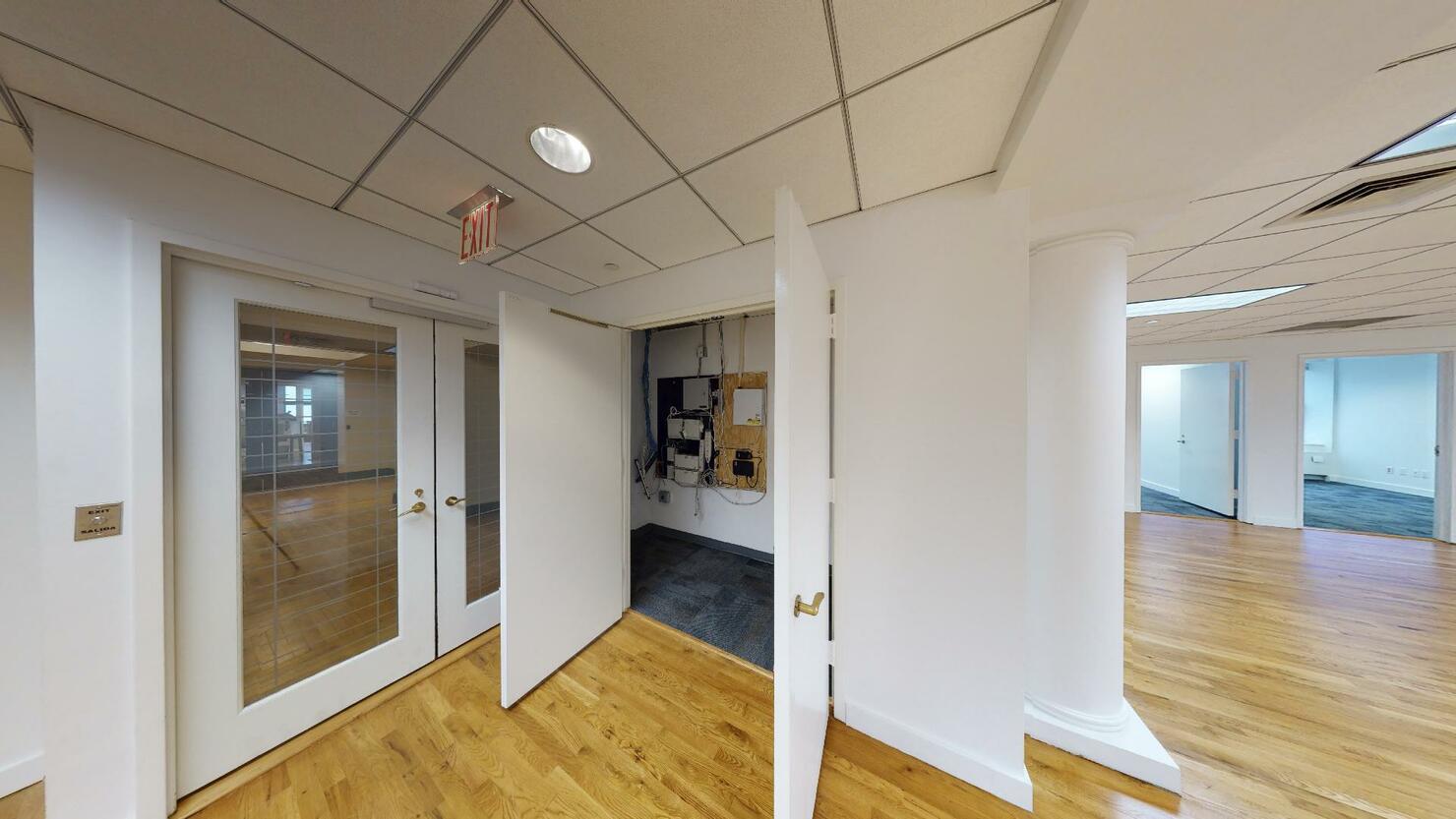 483 Tenth Avenue Office Space, Suite #510 - Closet