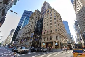 689 Fifth Avenue commercial building located in Midtown Manhattan NYC